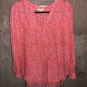 Joie Size Medium Silk V Neck Top Heart Pattern- excellent condition, long sleeve